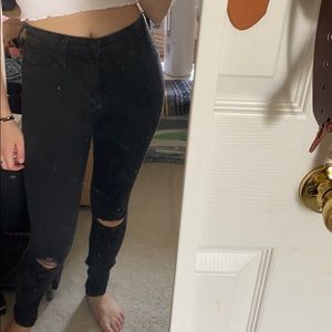 Black High-Rise Distressed Skinny Jeans